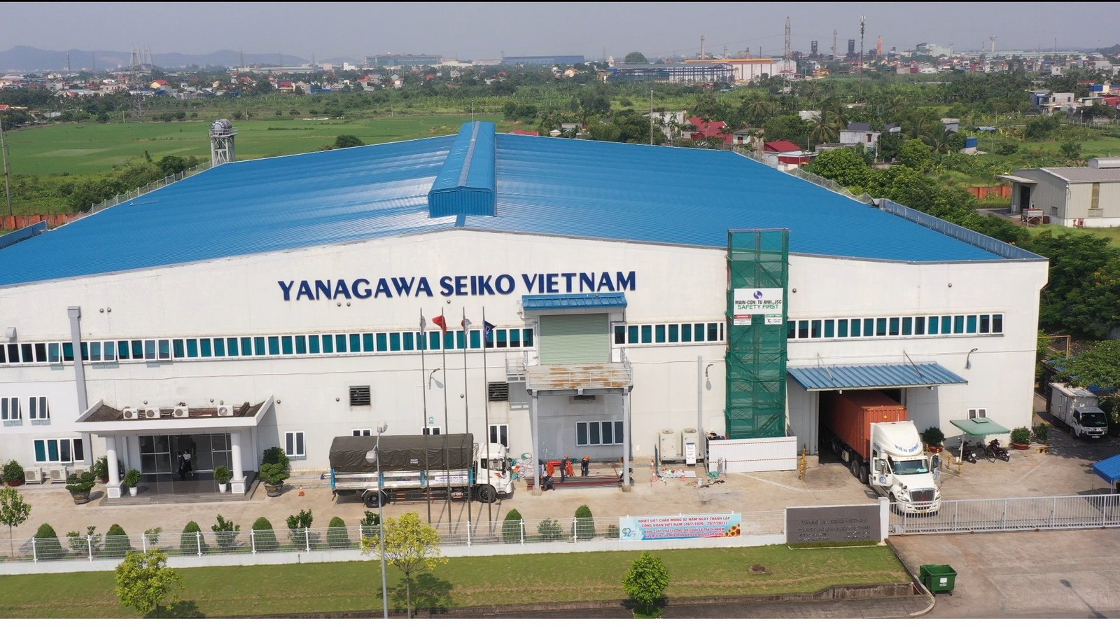 Thay tôn mái nhà máy Yanagawa seiko Viet nam